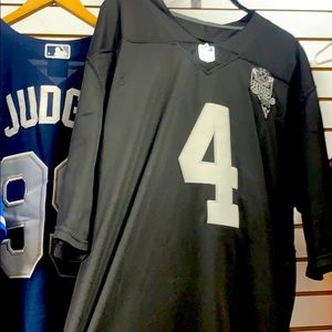 Black and silver Carr #4 3XL with patch